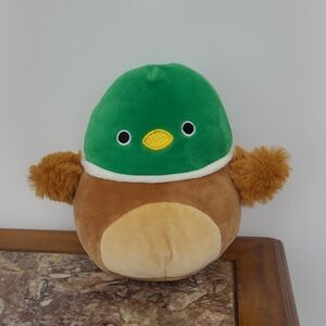 S5 Avery Duck Squishmallow